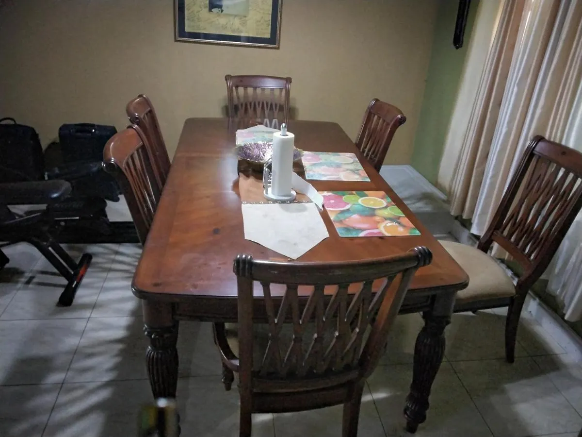 Cozy Apartment 4 Kingston Jamaica